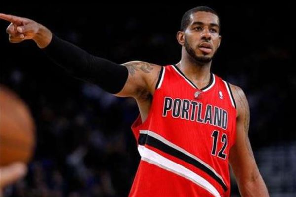 他不仅在场 他不仅在场